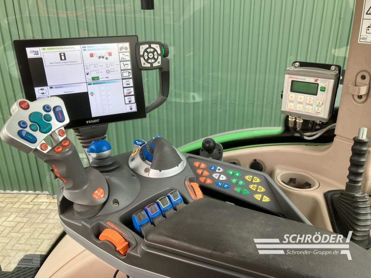 Traktor от тип Fendt 724 S4 PROFI PLUS | RDA & RTK, Gebrauchtmaschine в Twistringen (Снимка 19)
